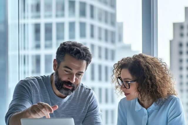 How to Invest in a Small Business? -Best 2026 Guide