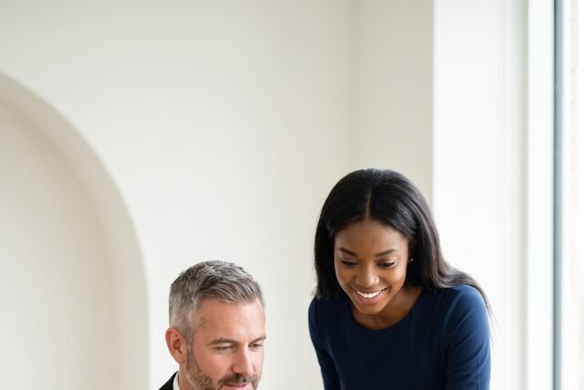 What Is Business Attire? The Best Guide (2026)
